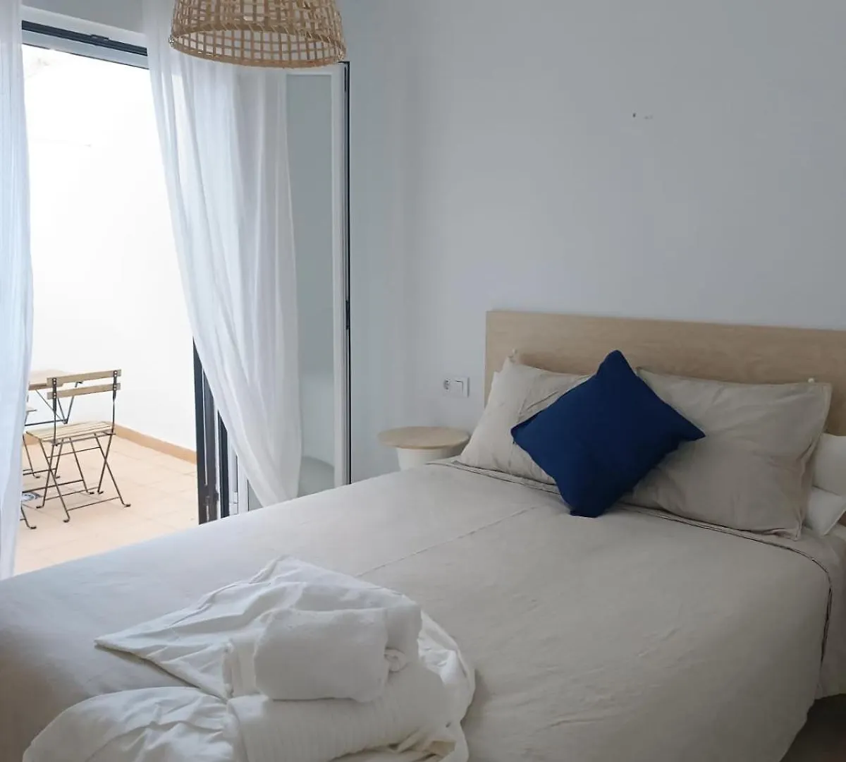 Sherry Suites III Apartamentos Parking Gratuito contacts
